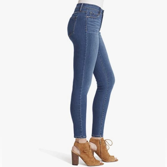 Jessica Simpson Light Wash High Rise Ankle Length Skinny Jeans, Women's Size 2. - Picture 3 of 6